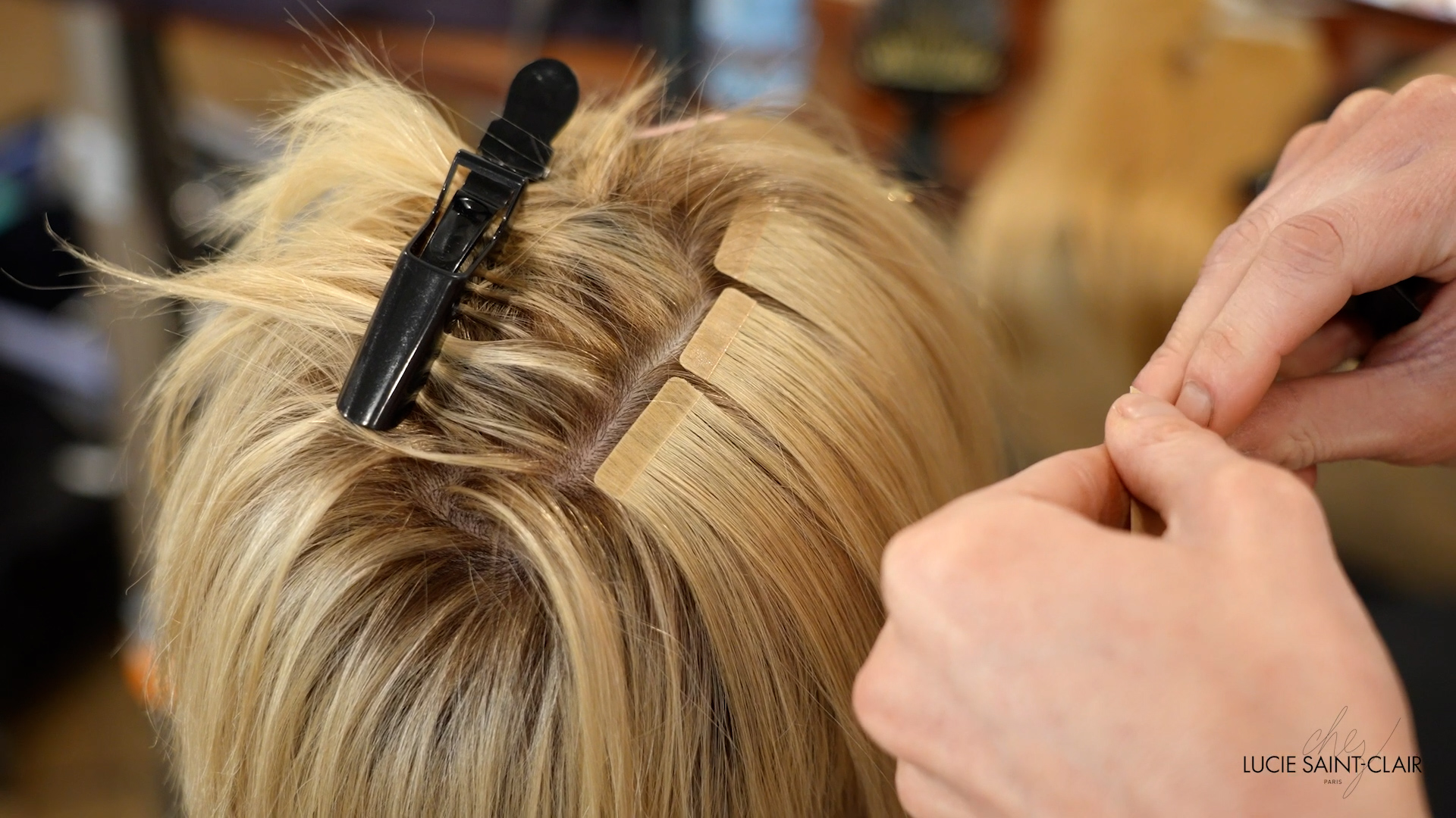 Charline Carré long .00_00_51_03.Still001